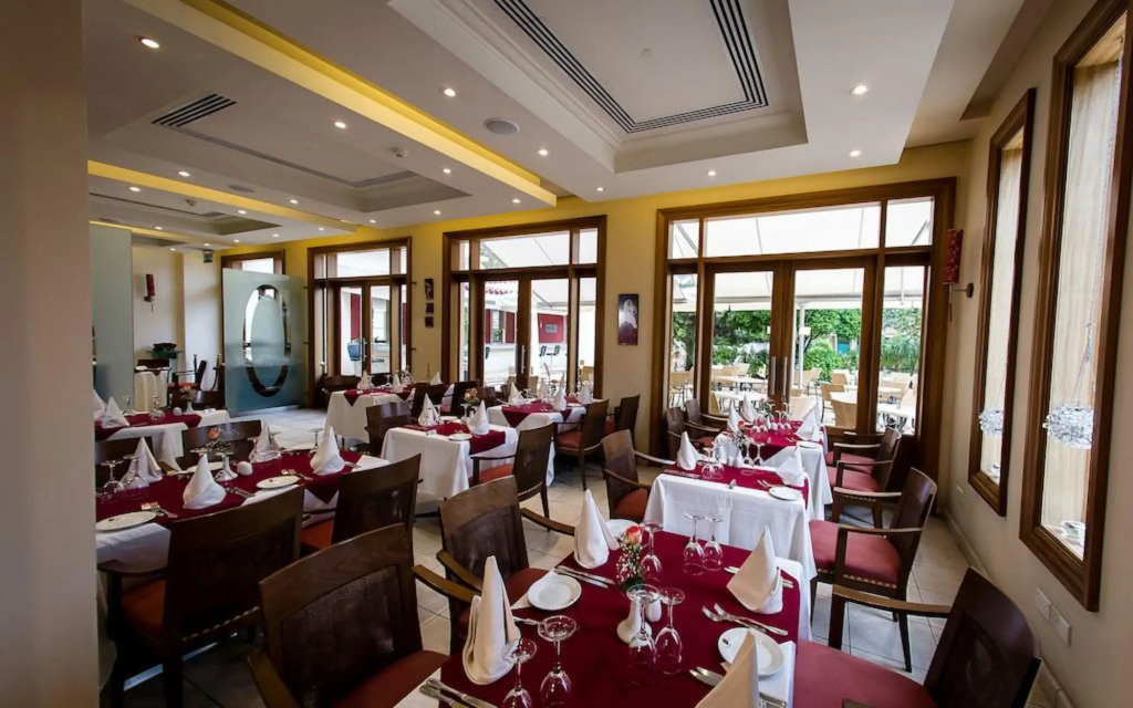 Лимассол: Curium Palace Hotel