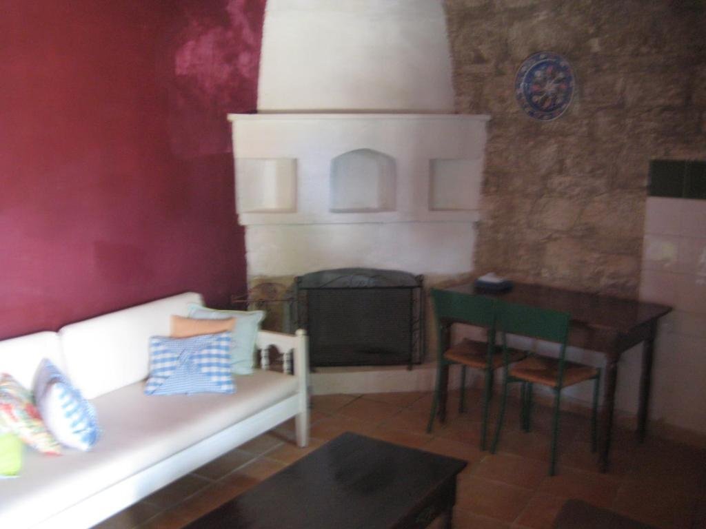 Какопетрия: Cornaro House