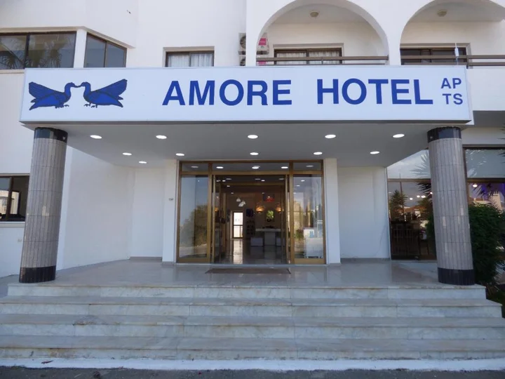 Паралимни: Amore Hotel Apartments