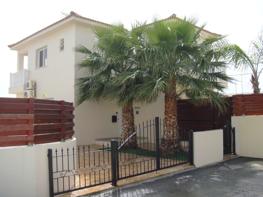 Айя-Напа: Athena Villa