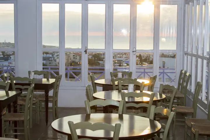 Пафос: Axiothea Hotel