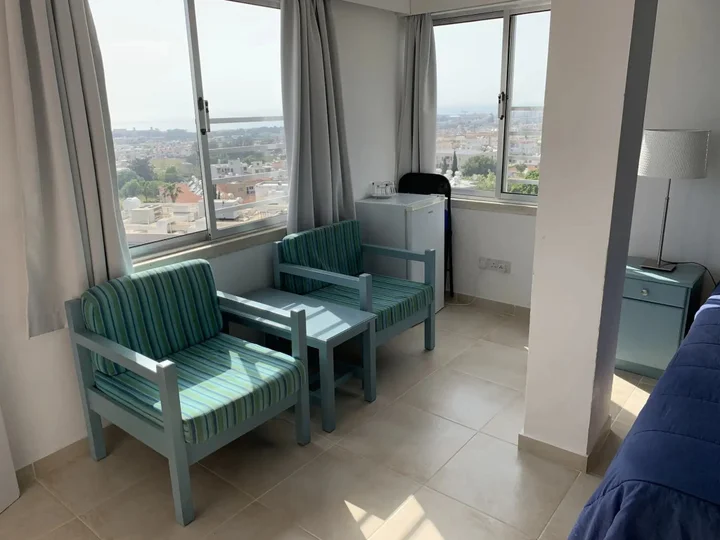 Пафос: Axiothea Hotel