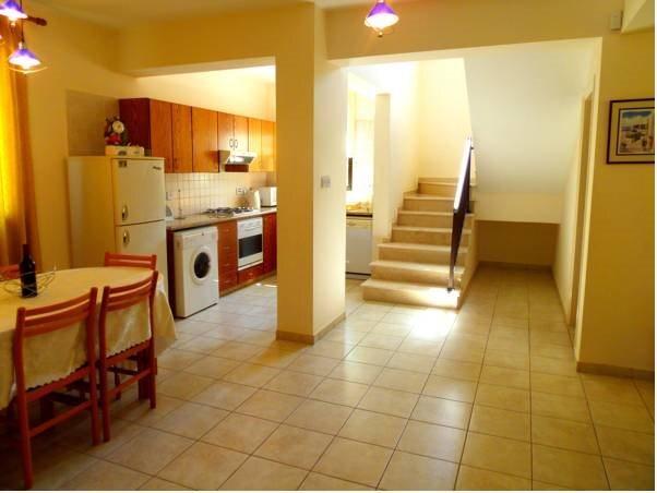 Киссонерга: Five Waves Holiday Villas