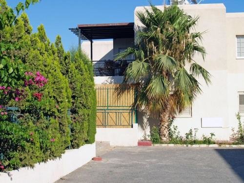 Лимассол: Santa Barbara Apartment