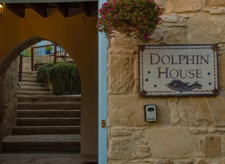 Точни: Dolphin Guest House and Studios