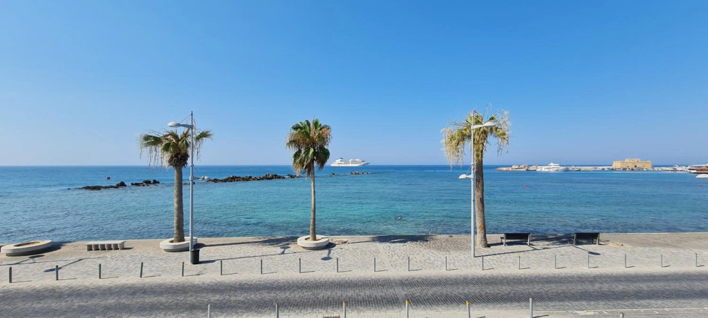 Пафос: Paphinia Sea View Apartments