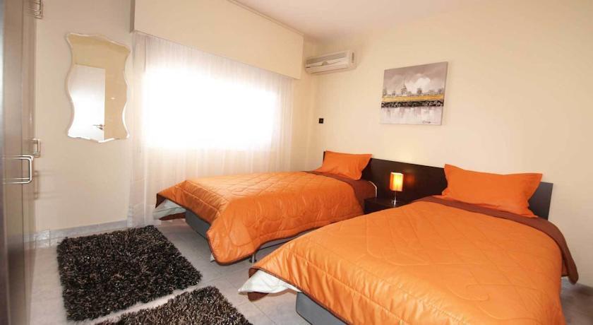 Лимассол: Sea View Apartment