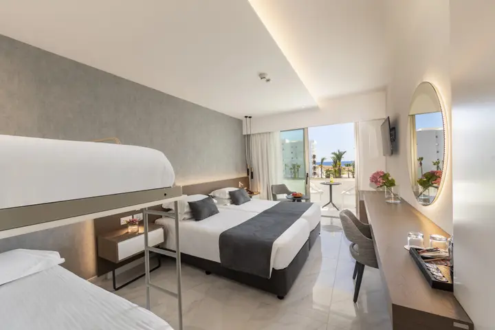 Айя-Напа: Pavlo Napa Beach Hotel