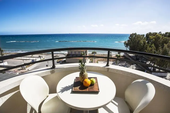 Лимассол: Pigeon Beach Hotel Apartments