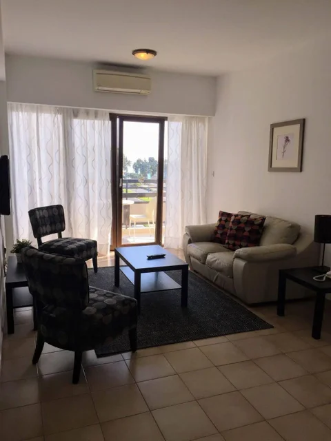Лимассол: Pigeon Beach Hotel Apartments
