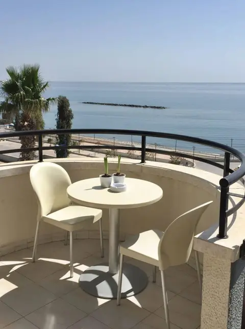 Лимассол: Pigeon Beach Hotel Apartments