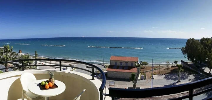 Лимассол: Pigeon Beach Hotel Apartments
