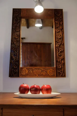 Марони: Teacher House