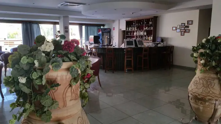 Гермасойя: Moniatis Hotel