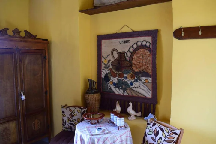 Точни: Vasilopoulos House