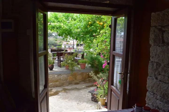 Точни: Vasilopoulos House
