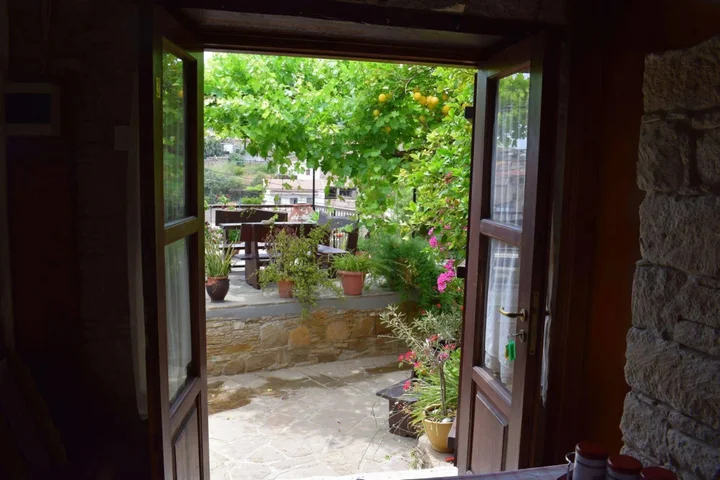 Точни: Vasilopoulos House