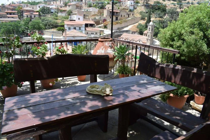 Точни: Vasilopoulos House