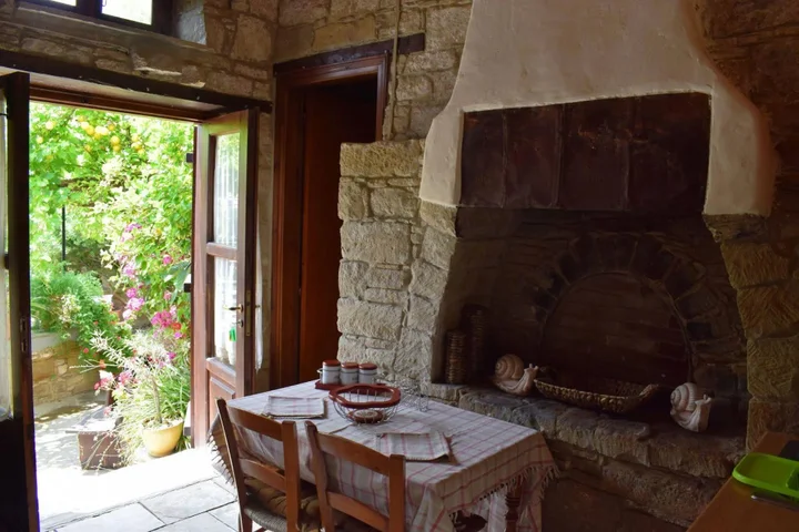 Точни: Vasilopoulos House