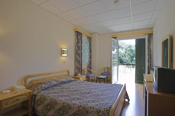 Платрес: New Helvetia Hotel