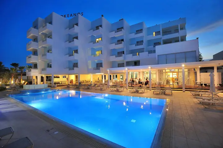 Айя-Напа: Okeanos Beach Boutique Hotel