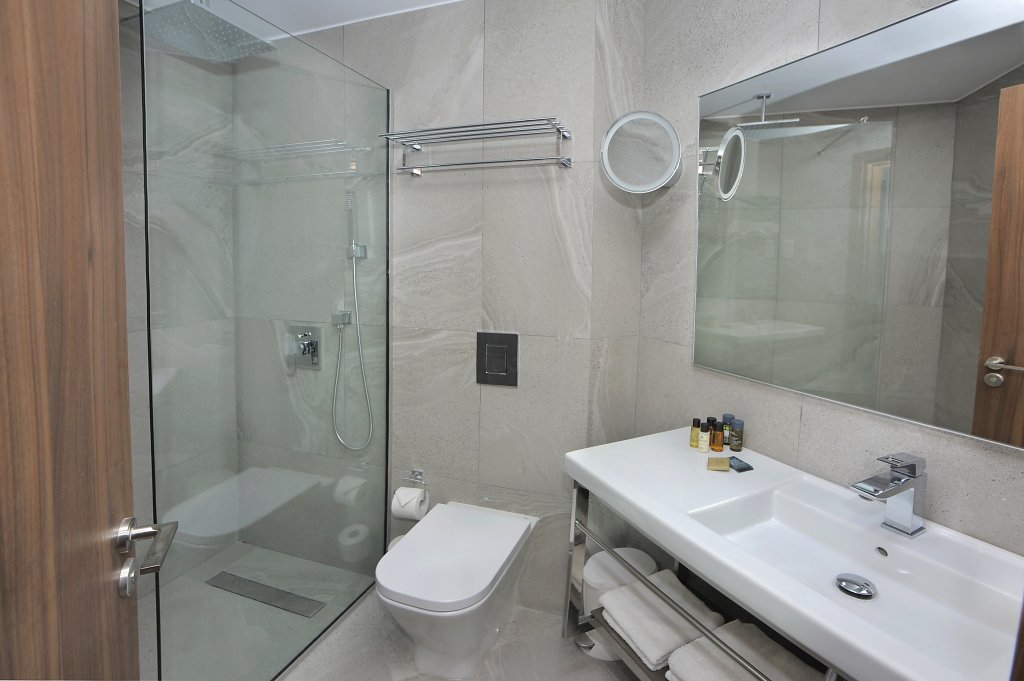 Айя-Напа: Okeanos Beach Boutique Hotel