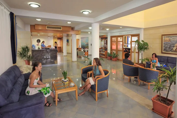Айя-Напа: Okeanos Beach Boutique Hotel