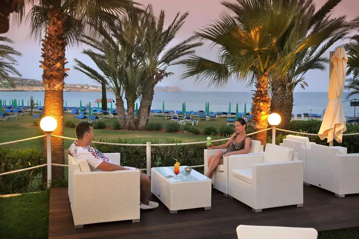 Айя-Напа: Okeanos Beach Boutique Hotel