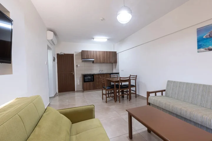Протарас: Livas Hotel Apartments