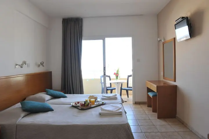 Паралимни: Captain Karas Holiday Apartments