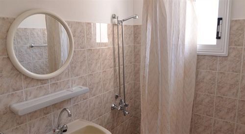Полис Хрисохус: Chrysafinia Hotel Apts