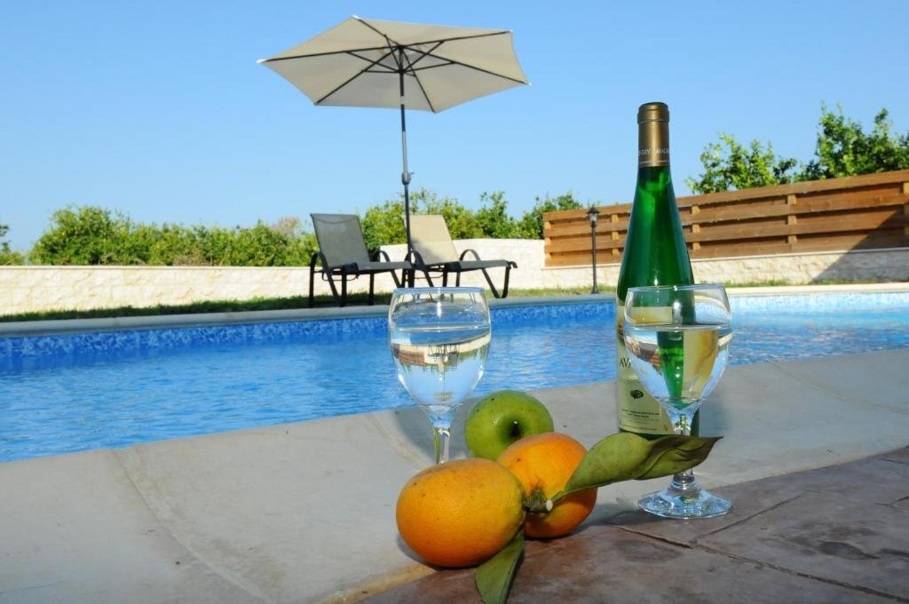 Полис Хрисохус: Citrus Grove Villa