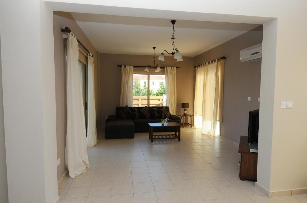 Полис Хрисохус: Citrus Grove Villa