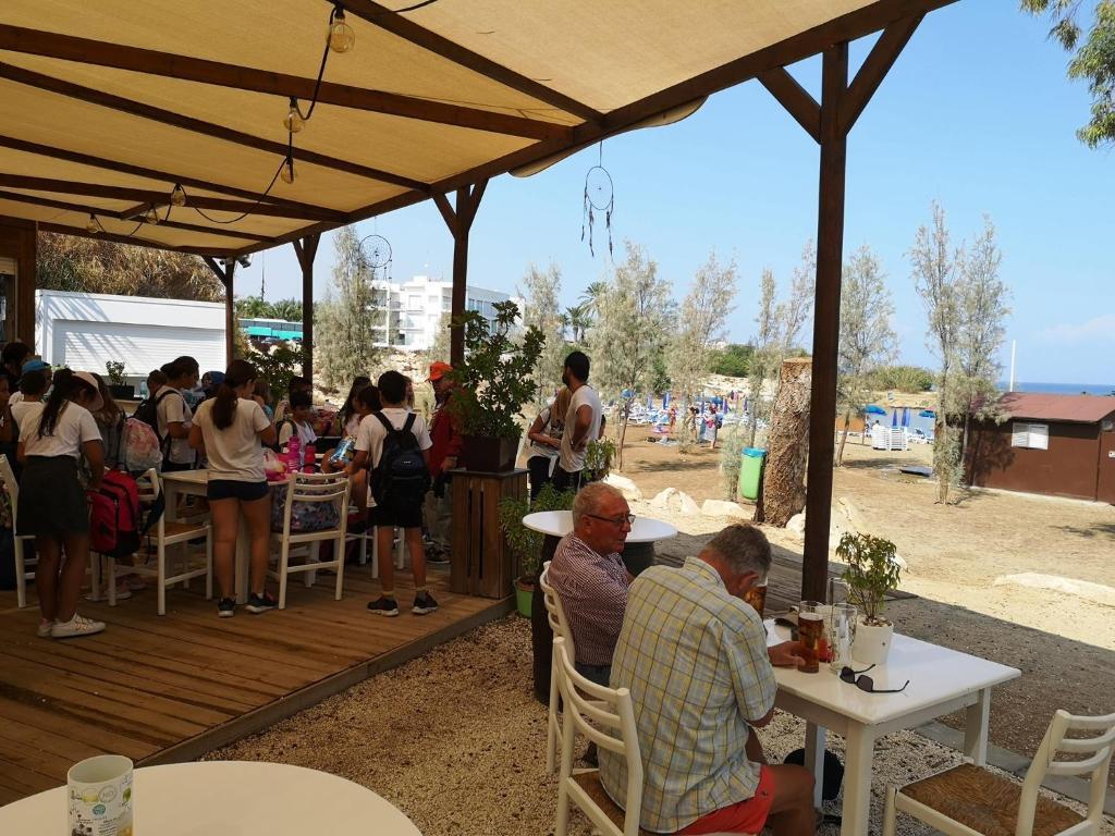 Паралимни: Trident Beach Apartment
