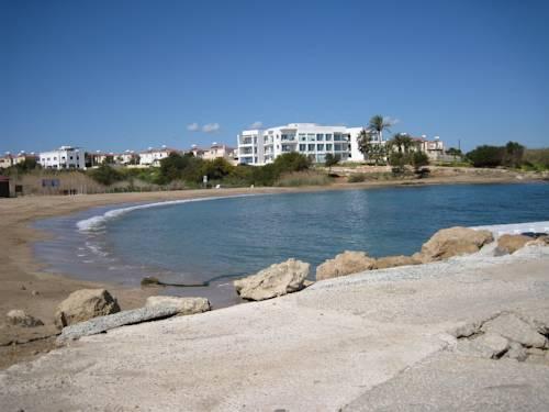 Паралимни: Trident Beach Apartment