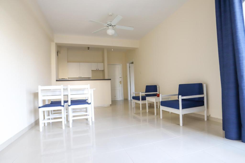 Ларнака: Larnaca Center Apartments
