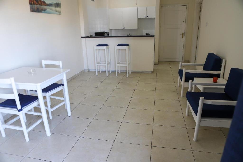 Ларнака: Larnaca Center Apartments