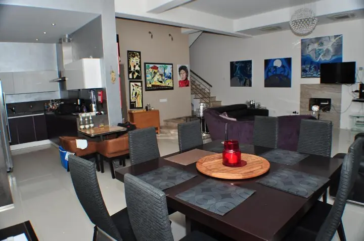 Помос: Beach Villa Pantheon