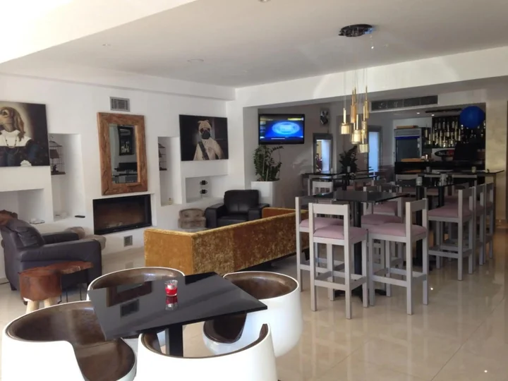 Какопетрия: Crystal Hotel