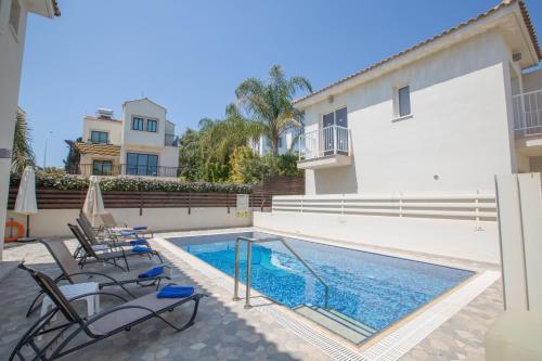 Протарас: Villa Gloxinia