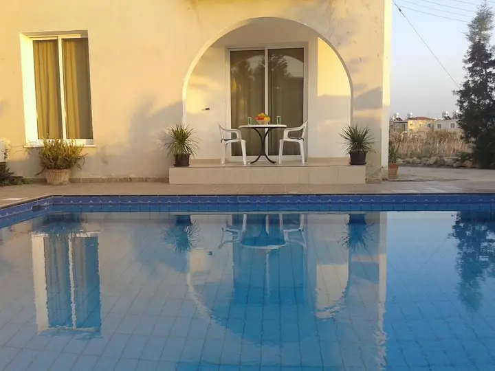 Пафос: Arilena Holiday Apartments