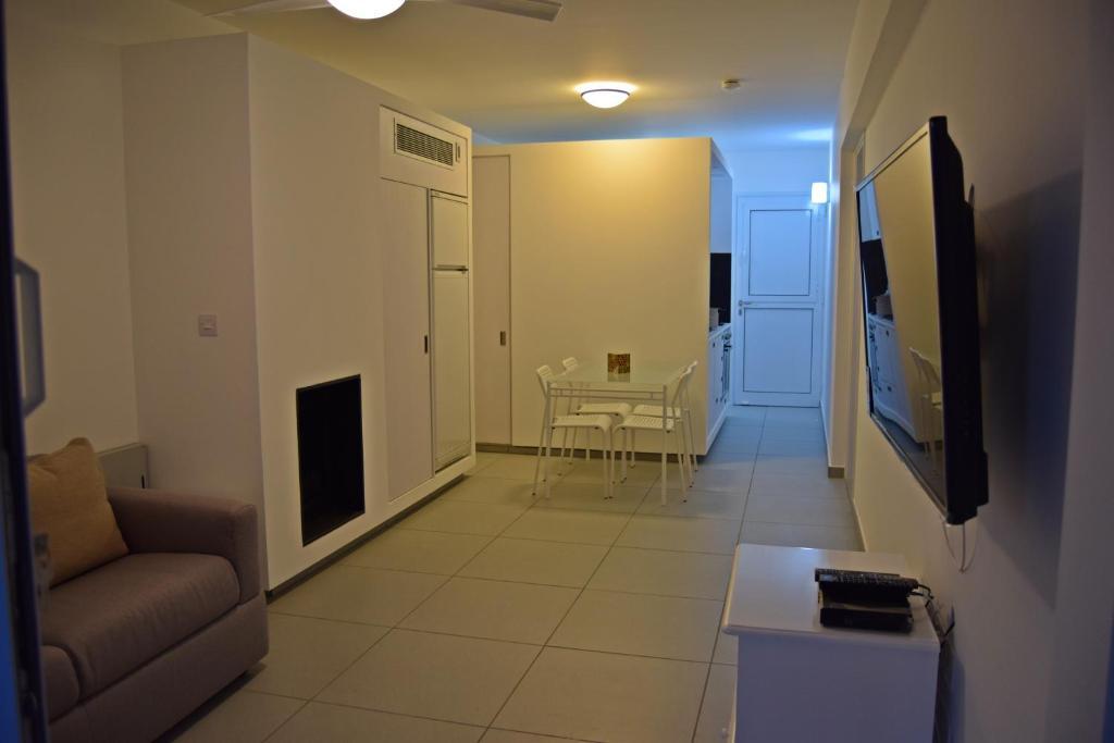 Yialos Luxury Apartments — фото 1