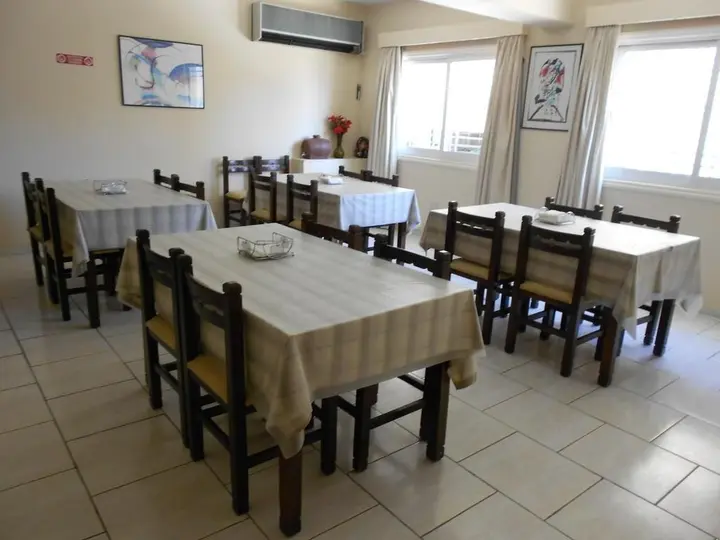Агиа-Варвара: Denis Hotel