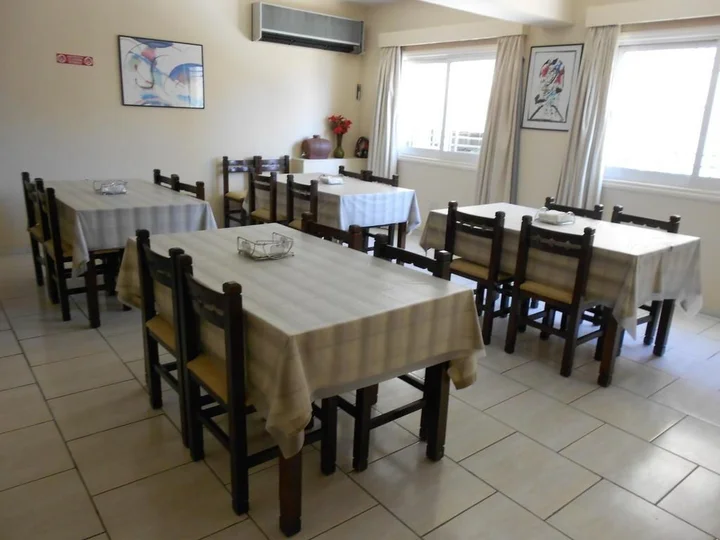 Агиа-Варвара: Denis Hotel
