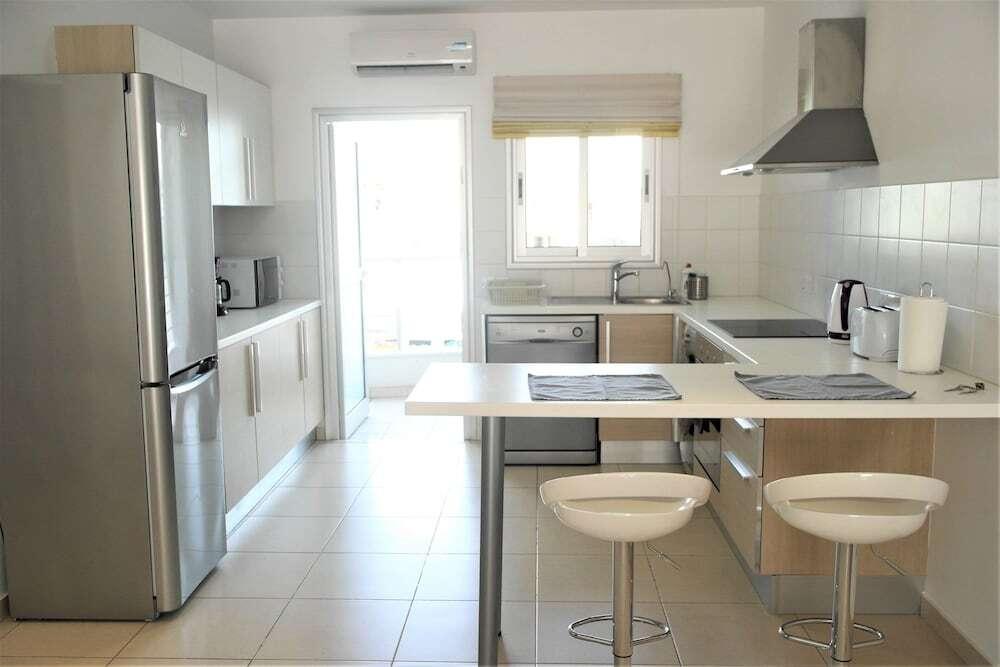 Лимассол: Eden Beach Apartment No. 505