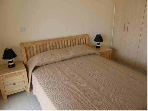 Паралимни: Kronos Holiday Apartments