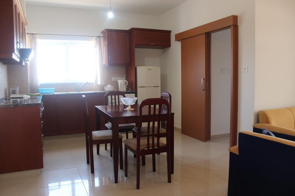 Пафос: Galatias Court