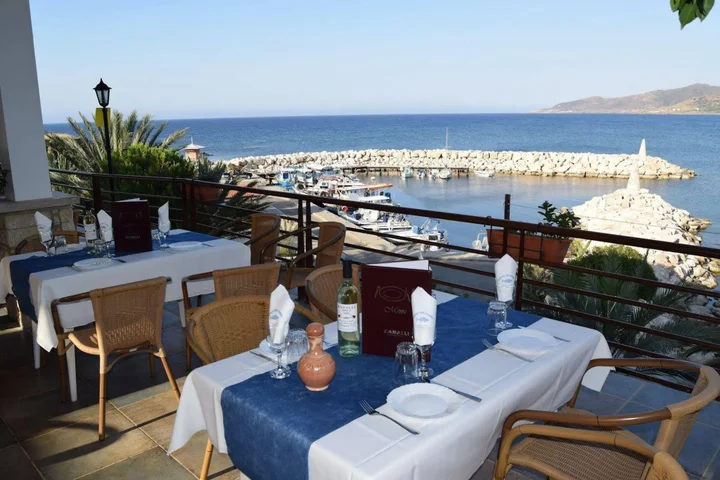 Помос: Kanalli Restaurant & Apartments