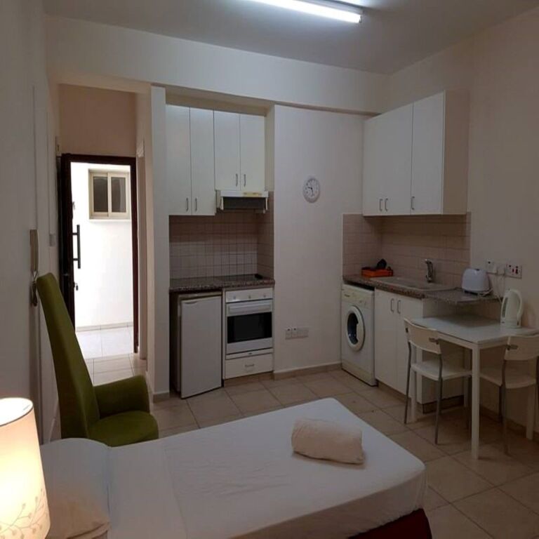 Пафос: King's Holiday Apartments