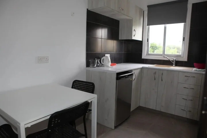 Агиос Тихонас: Polyxeni Hotel Apartments